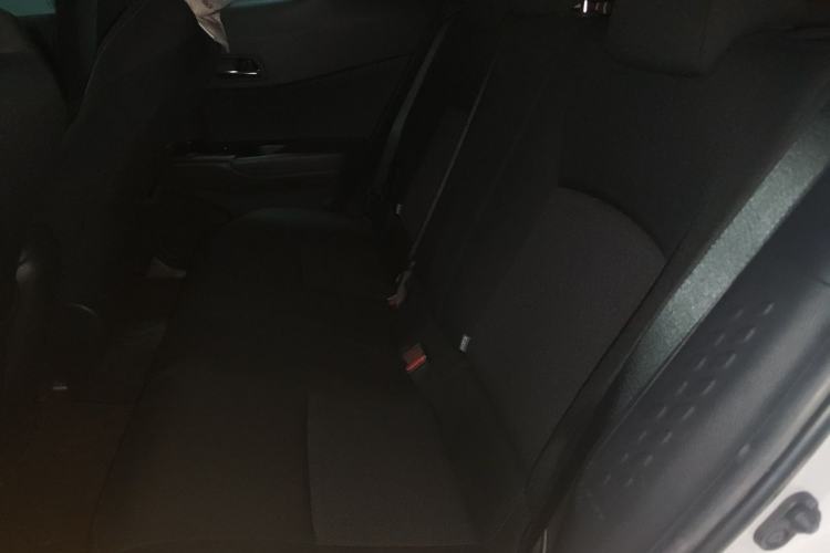 Used Toyota IZOA 2021 2.0L Enjoy Edition Left Rear Seat