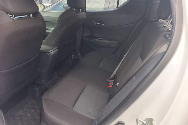 Used Toyota IZOA 2021 2.0L Enjoy Edition Left Rear Seat