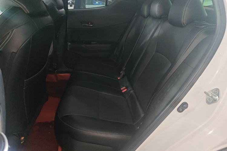 Used Toyota IZOA 2021 2.0L Enjoy Edition Left Rear Seat