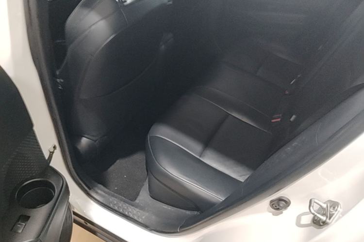 Used Toyota IZOA 2021 2.0L Yichi Version Left Rear Seat