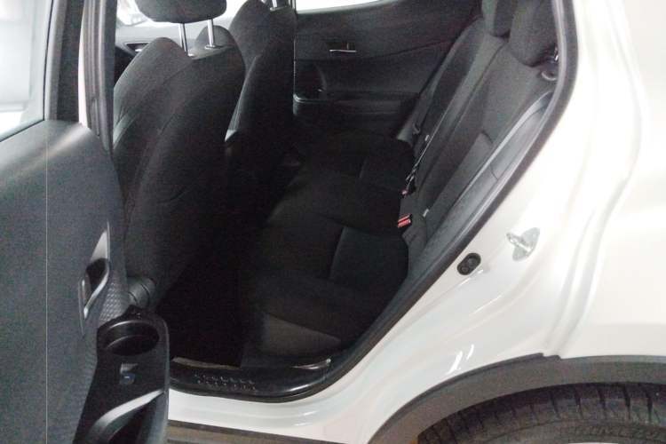 Used Toyota IZOA 2021 2.0L Enjoy Edition Left Rear Seat
