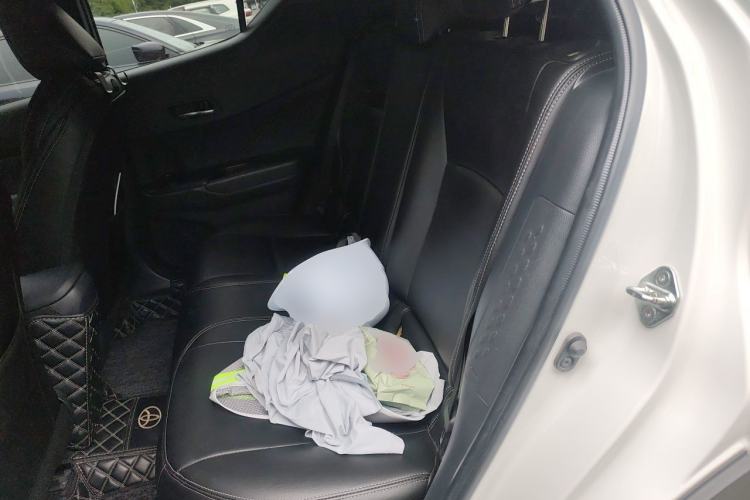 Used Toyota IZOA 2021 2.0L Enjoy Edition Left Rear Seat