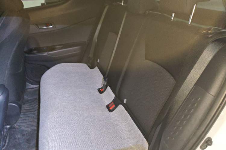 Used Toyota IZOA 2021 2.0L Enjoy Edition Left Rear Seat