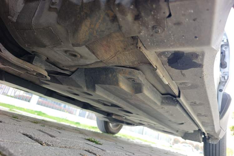 Used Toyota IZOA 2021 2.0L Enjoy Edition Left Side Sill