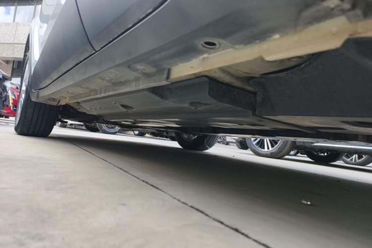 Used Toyota IZOA 2021 2.0L Enjoy Edition Left Side Sill