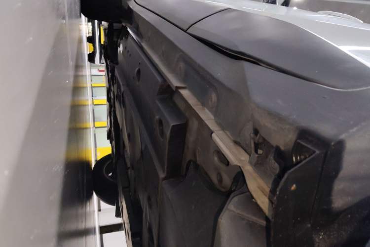 Used Toyota IZOA 2021 2.0L Enjoy Edition Left Side Sill