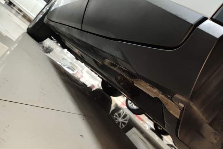 Used Toyota IZOA 2021 2.0L Enjoy Edition Left Side Sill