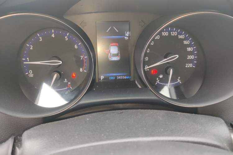 Used Toyota IZOA 2021 2.0L Yixing Version Odometer Close Up