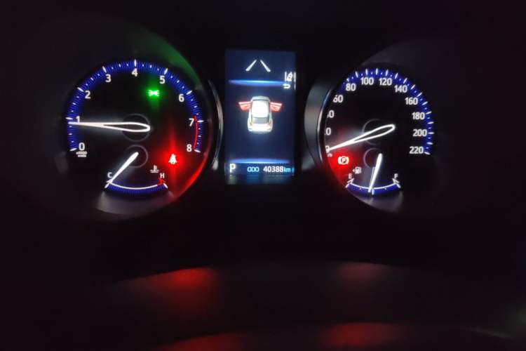 Used Toyota IZOA 2021 2.0L Enjoy Edition Odometer Close Up