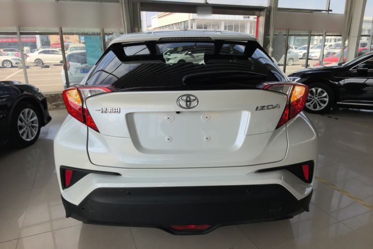 Used Toyota IZOA 2021 2.0L Yixing Version Rear