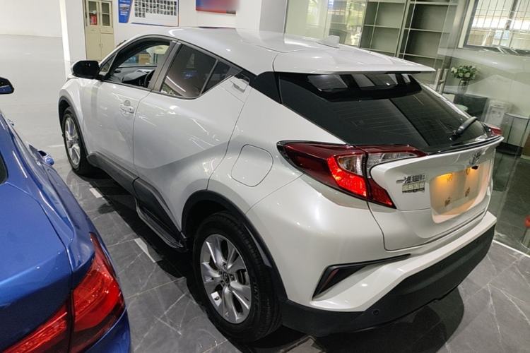 Used Toyota IZOA 2021 2.0L Enjoy Edition Rear Left 45 Deg