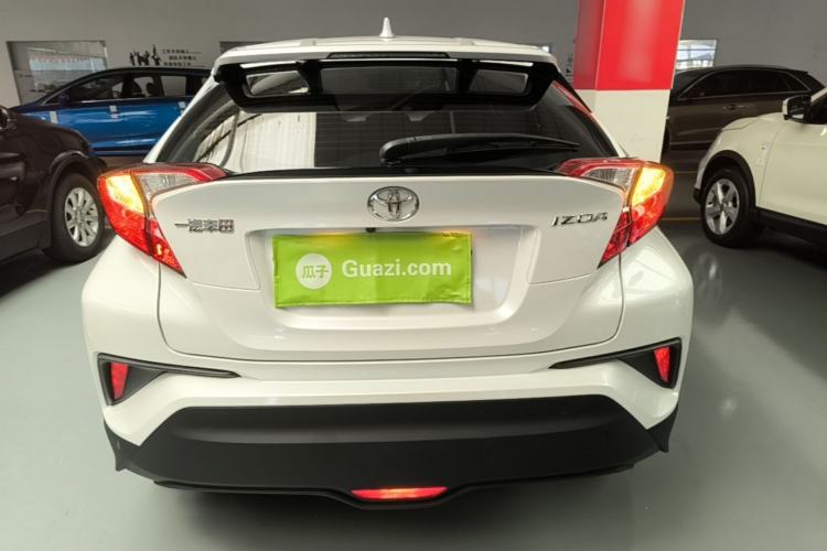 Used Toyota IZOA 2021 2.0L Yixing Version Rear