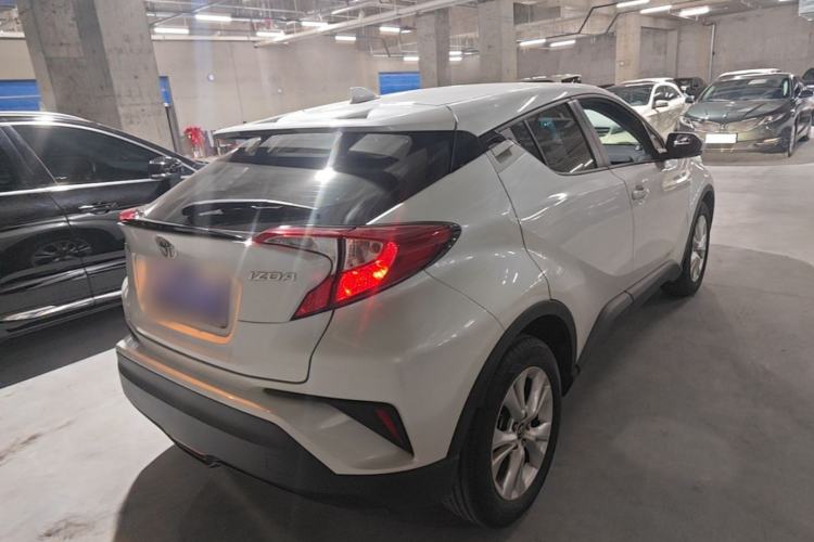 Used Toyota IZOA 2021 2.0L Enjoy Edition Rear Right 45 Deg