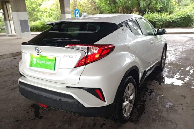 Used Toyota IZOA 2021 2.0L Enjoy Edition Rear Right 45 Deg