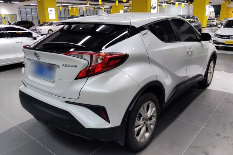 Used Toyota IZOA 2021 2.0L Enjoy Edition Rear Right 45 Deg