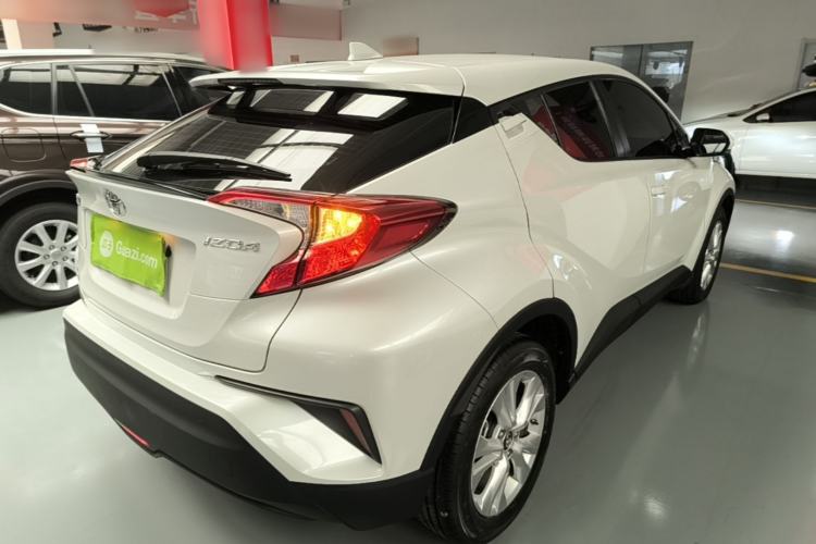 Used Toyota IZOA 2021 2.0L Yixing Version Rear Right 45 Deg