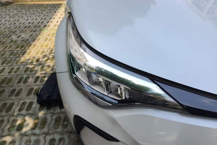 Used Toyota IZOA 2021 Dual-Motor 2.0L Yixiang Edition Right Front Headlight