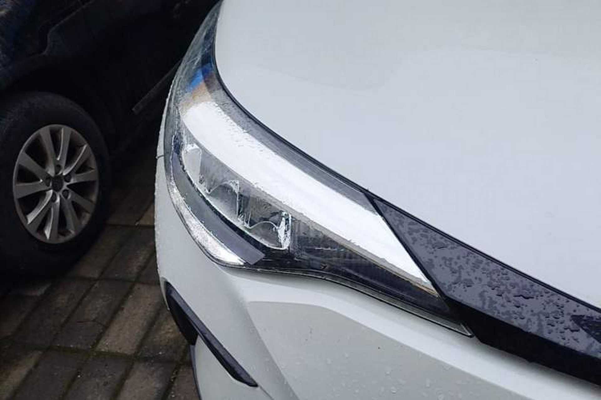 Used Toyota IZOA 2021 2.0L Enjoy Edition Right Front Headlight