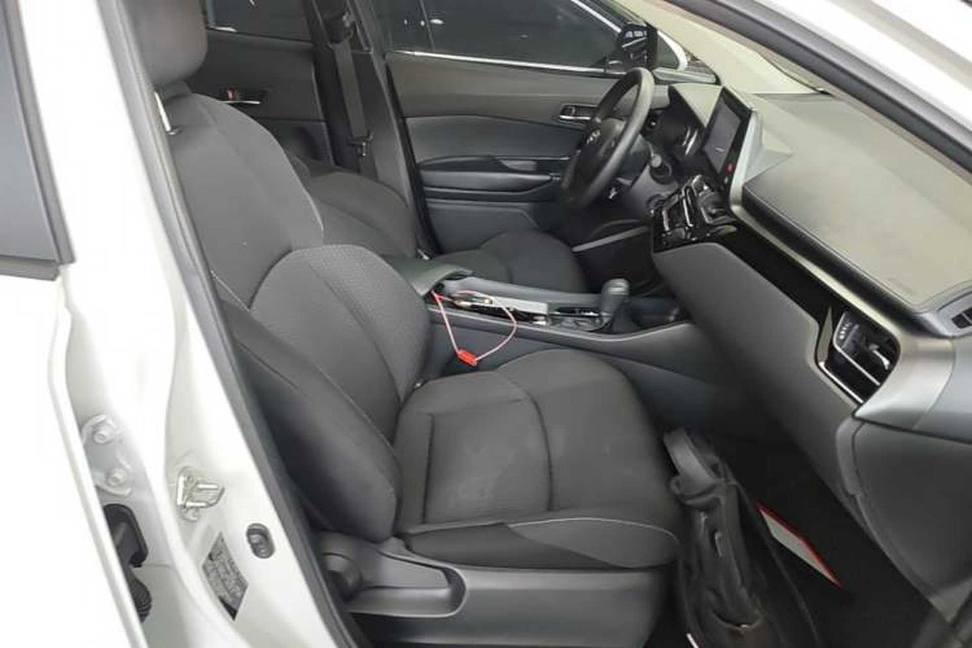 Used Toyota IZOA 2021 2.0L Yidong Edition Right Front Seat
