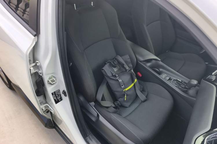 Used Toyota IZOA 2021 2.0L Enjoy Edition Right Front Seat