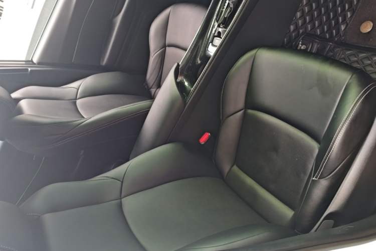 Used Toyota IZOA 2021 Dual-Motor 2.0L Yi Xing Edition Right Front Seat