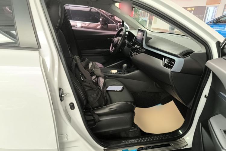 Used Toyota IZOA 2021 2.0L Yixing Version Right Front Seat
