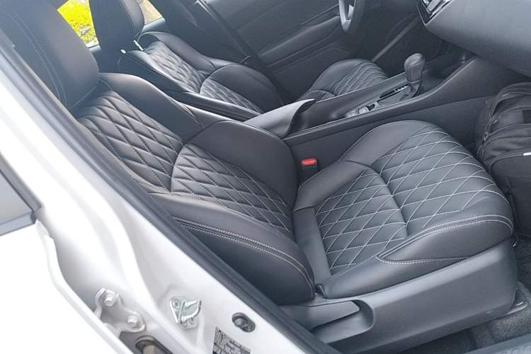 Used Toyota IZOA 2021 2.0L Yidong Edition Right Front Seat