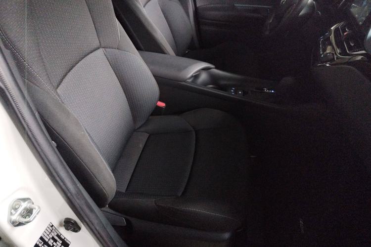 Used Toyota IZOA 2021 2.0L Enjoy Edition Right Front Seat