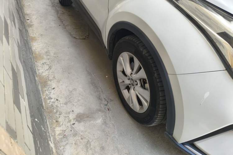 Used Toyota IZOA 2021 2.0L Yixing Version Right Front Wheel Hub