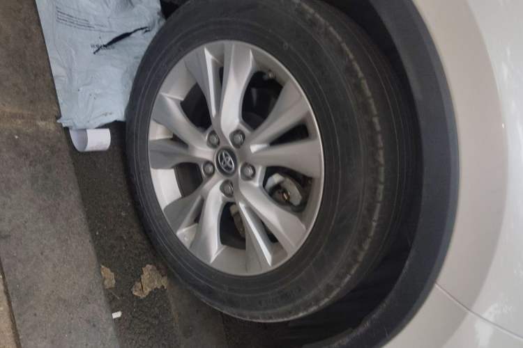 Used Toyota IZOA 2021 2.0L Enjoy Edition Right Front Wheel Hub