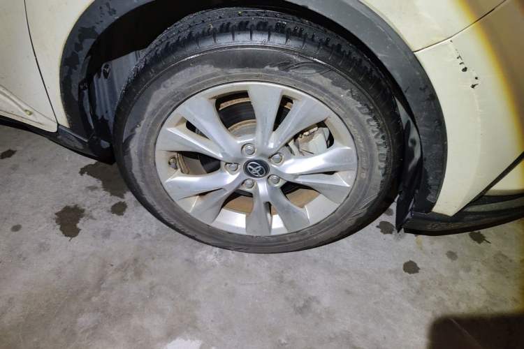 Used Toyota IZOA 2021 2.0L Enjoy Edition Right Front Wheel Hub