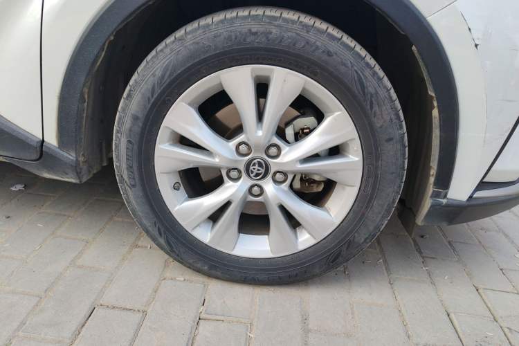 Used Toyota IZOA 2021 2.0L Enjoy Edition Right Front Wheel Hub
