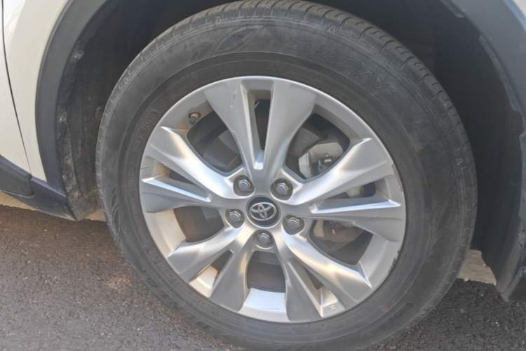 Used Toyota IZOA 2021 2.0L Enjoy Edition Right Front Wheel Hub