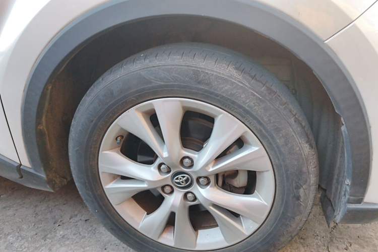 Used Toyota IZOA 2021 2.0L Enjoy Edition Right Front Wheel Hub