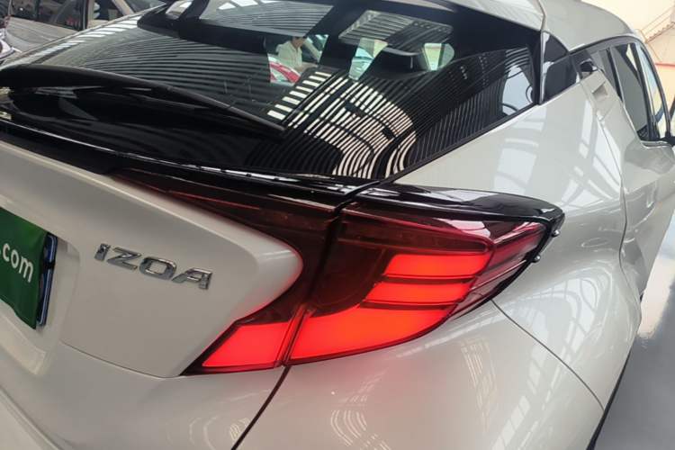 Used Toyota IZOA 2021 Dual-Motor 2.0L Yichi Edition Right Rear Taillight