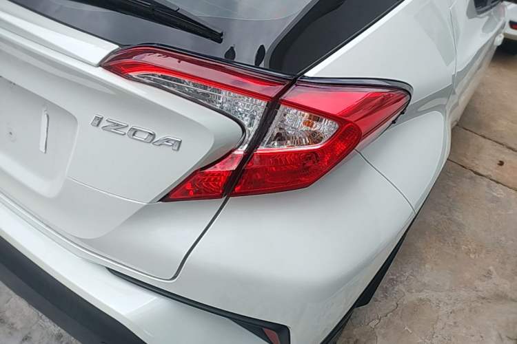 Used Toyota IZOA 2021 2.0L Yichi SPORT Right Rear Taillight