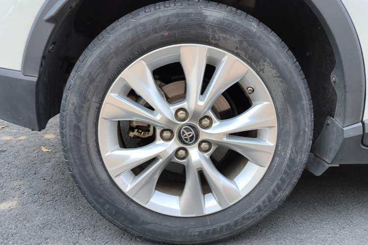 Used Toyota IZOA 2021 2.0L Yidong Edition Right Rear Wheel Hub