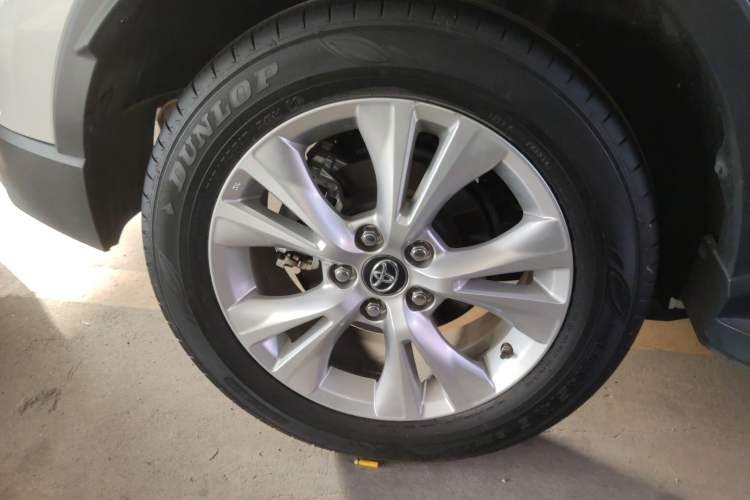 Used Toyota IZOA 2021 2.0L Enjoy Edition Right Rear Wheel Hub