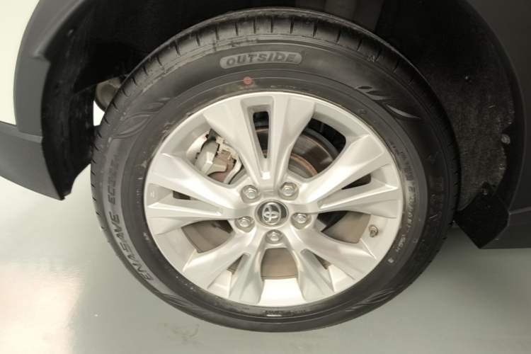 Used Toyota IZOA 2021 2.0L Yixing Version Right Rear Wheel Hub