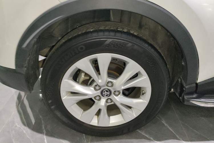 Used Toyota IZOA 2021 2.0L Enjoy Edition Right Rear Wheel Hub
