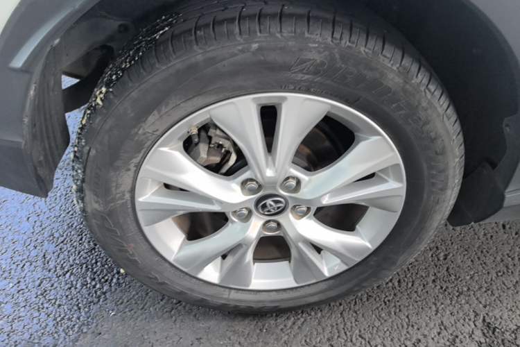 Used Toyota IZOA 2021 2.0L Yidong Edition Right Rear Wheel Hub
