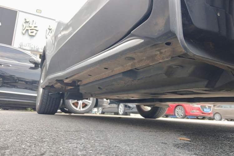 Used Toyota IZOA 2021 2.0L Yidong Edition Right Side Sill
