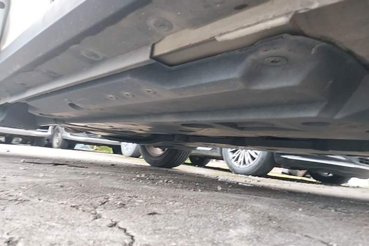 Used Toyota IZOA 2021 Dual-Motor 2.0L Yixiang Edition Right Side Sill