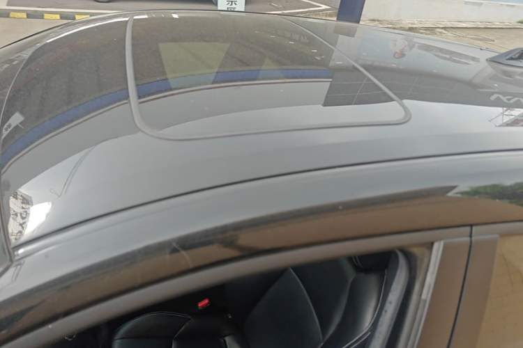 Used Toyota IZOA 2021 2.0L Yixing Version Roof