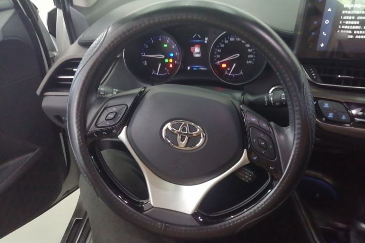Used Toyota IZOA 2021 2.0L Yichi Version Steering Wheel