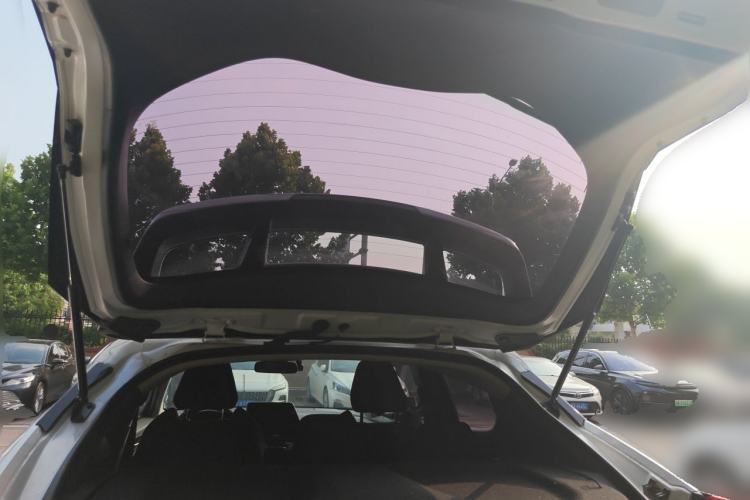 Used Toyota IZOA 2021 2.0L Yixing Version Trunk