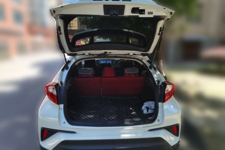 Used Toyota IZOA 2021 2.0L Yixing Version Trunk