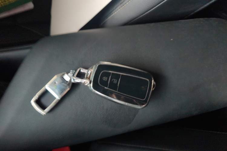 Used Toyota IZOA 2021 2.0L Enjoy Edition Vehicle Key