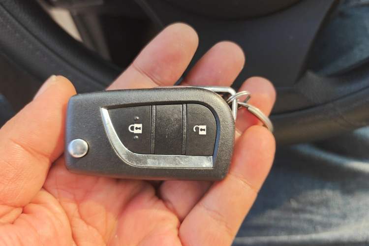 Used Toyota IZOA 2021 2.0L Yixing Version Vehicle Key