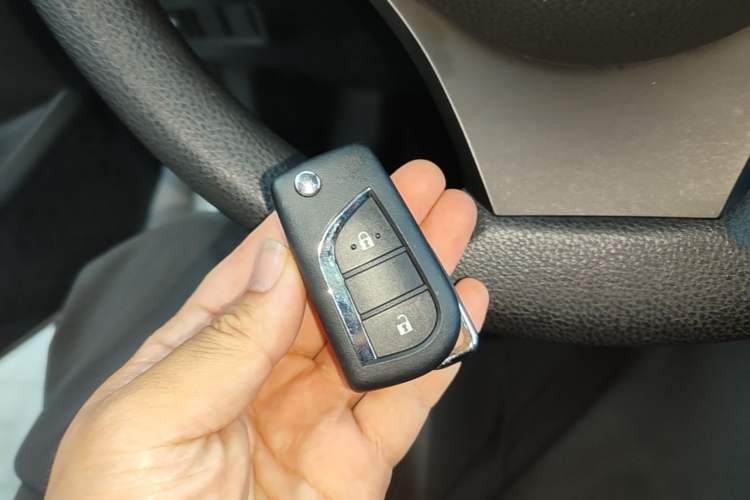 Used Toyota IZOA 2021 2.0L Yidong Edition Vehicle Key